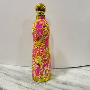 Lilly Pulitzer Squeeze The Day 24 oz stainless steel water bottle